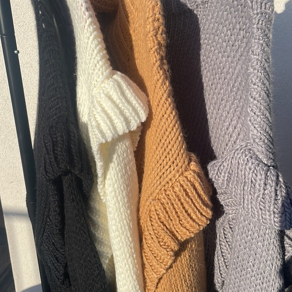 LAST 1! Women's Black Sweater Ruffle Turtleneck boho Soft fuzzy Light - Picture 5 of 6